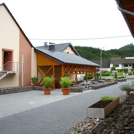 Bistro Im Ring Bed and Breakfast Quiddelbach Exteriör bild